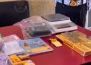 Diduga Membeli Dari Tambang Ilegal 47 Keping Emas Disita Polisi