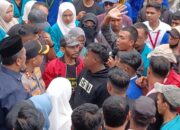 Tindakan Cepat Peserta Aksi saat Pria Misterius Mengganggu Demo di Aceh Tengah 
