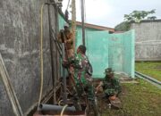 Gotong Royong TNI dan Warga Wujudkan MCK Komunal di Desa Kute Keramil