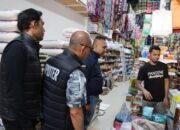 Polres Aceh Tengah Gelar Operasi Pasar, Pastikan Harga Beras Sesuai HET Disertai Pemasangan Spanduk Edukatif