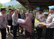 Kapolres Aceh Tengah Gelar Jumat Berkah: Door to Door Berikan Bantuan untuk Warga Sakit dan Kurang Mampu