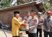 Jumat Berkah, Kapolres Aceh Tengah Tinjau Korban Kebakaran di Delung Sekinel dan Salurkan Bantuan